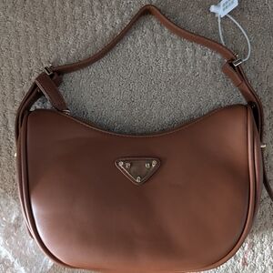 Women’s Tan Leather Shoulder Bag